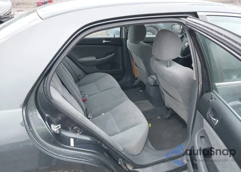 2005 Honda Accord 2.4 Lx z USA, uszkodzony, nr VIN 1HGCM56495A141547